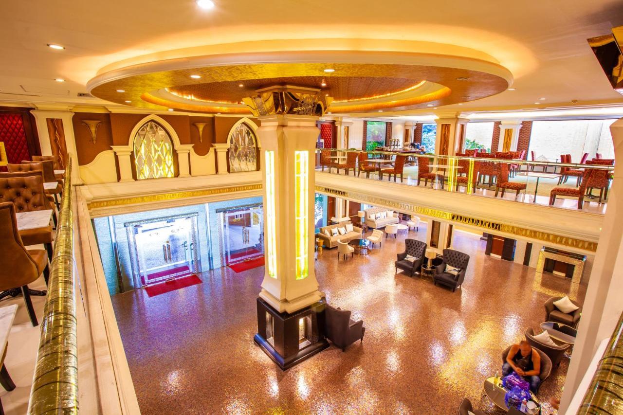 Floral - Dolphin Circle 4*