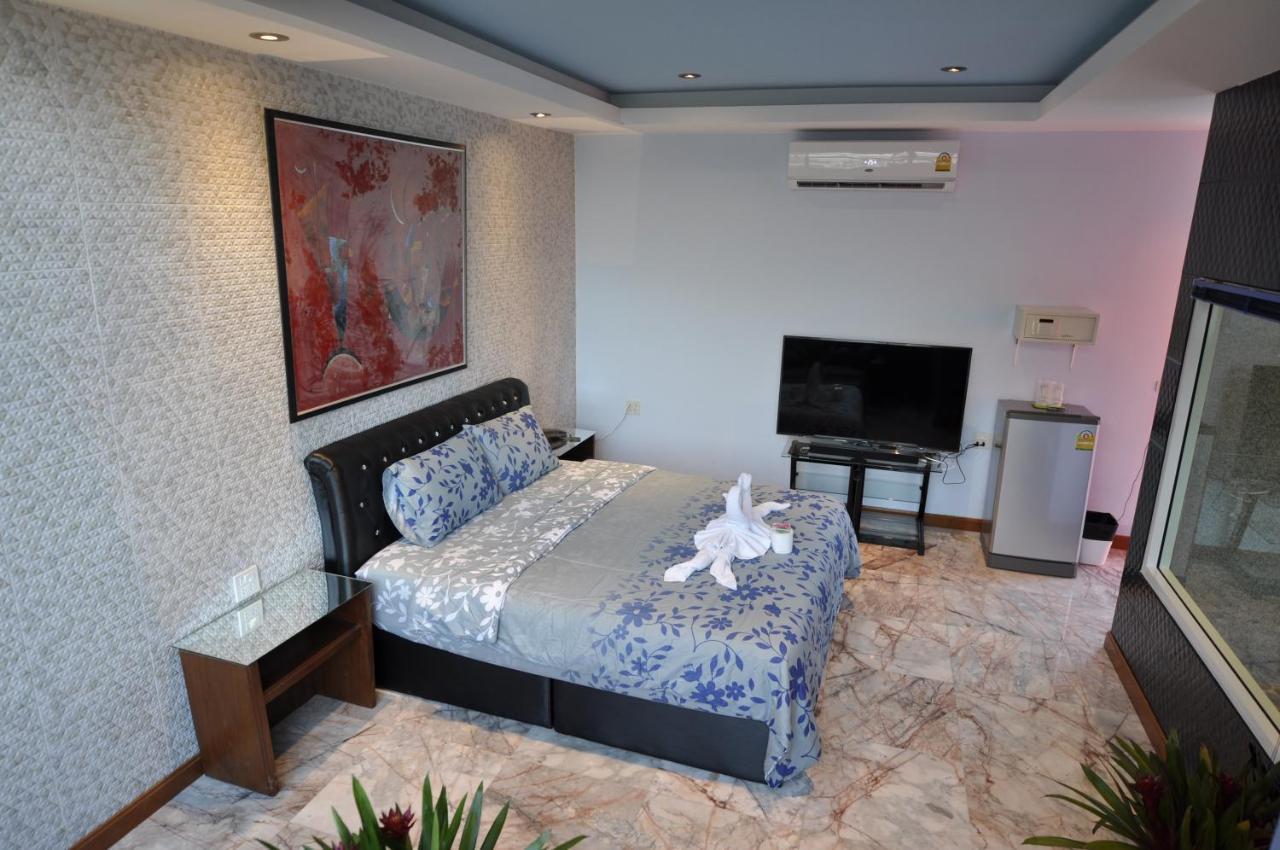 โรงแรม Koenig Mansion 4*