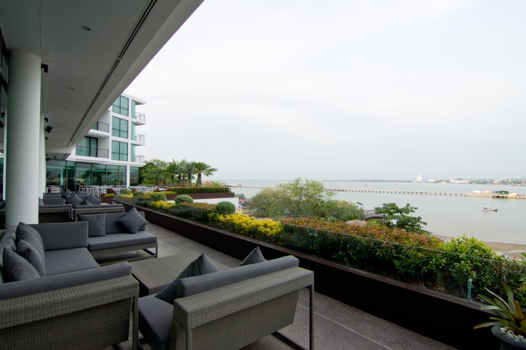 Way Hotel