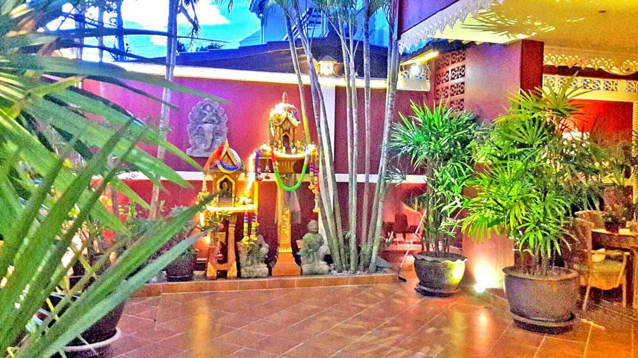 Amazing Tropical Family Thai Style Costs Included Pattaya