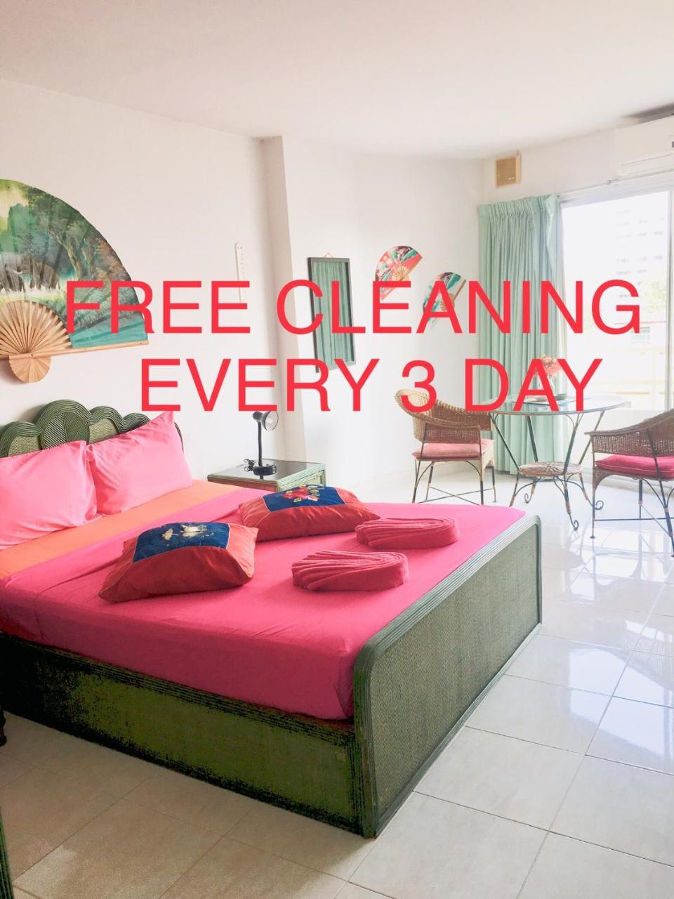 View Talay 1 Jomtien Bed & Breakfast