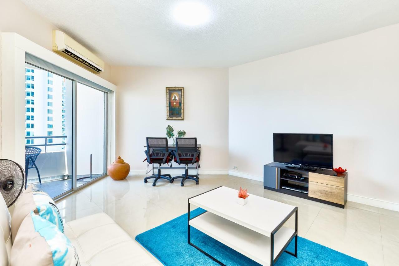 Markland Beachfront By Fantasea Beach Apartment Pattaya
