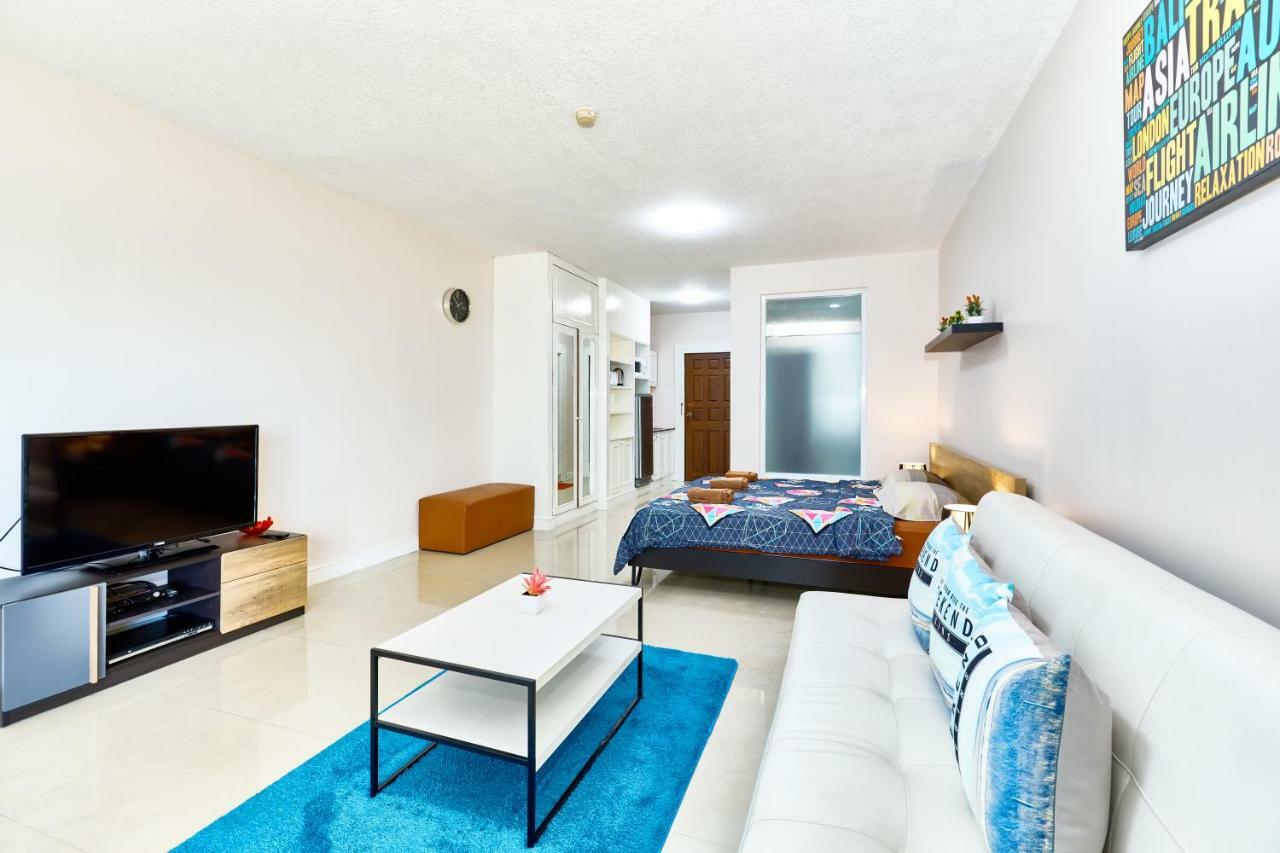 Apartment Markland Beachfront By Fantasea Beach Pattaya