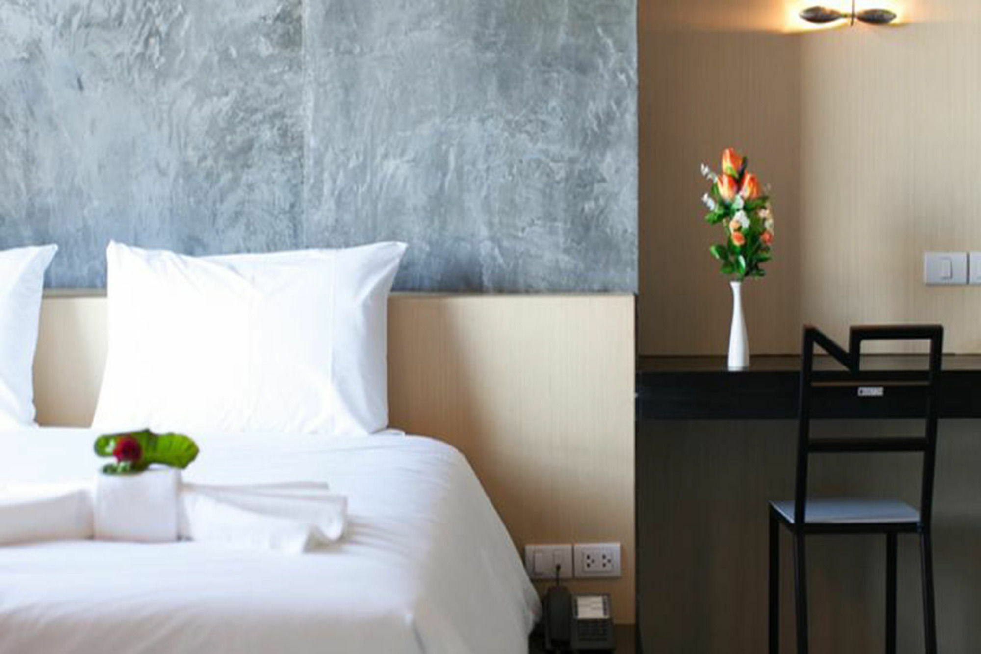 Hotel B2 South
