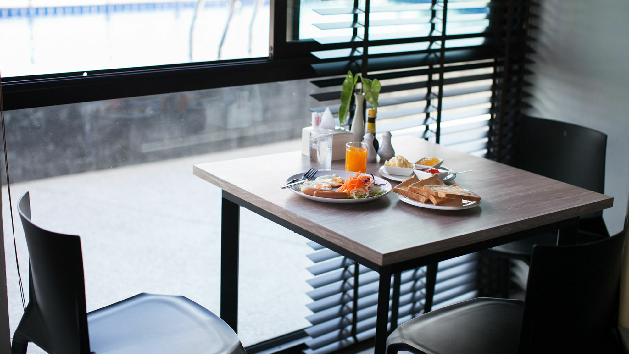 Hotel B2 South