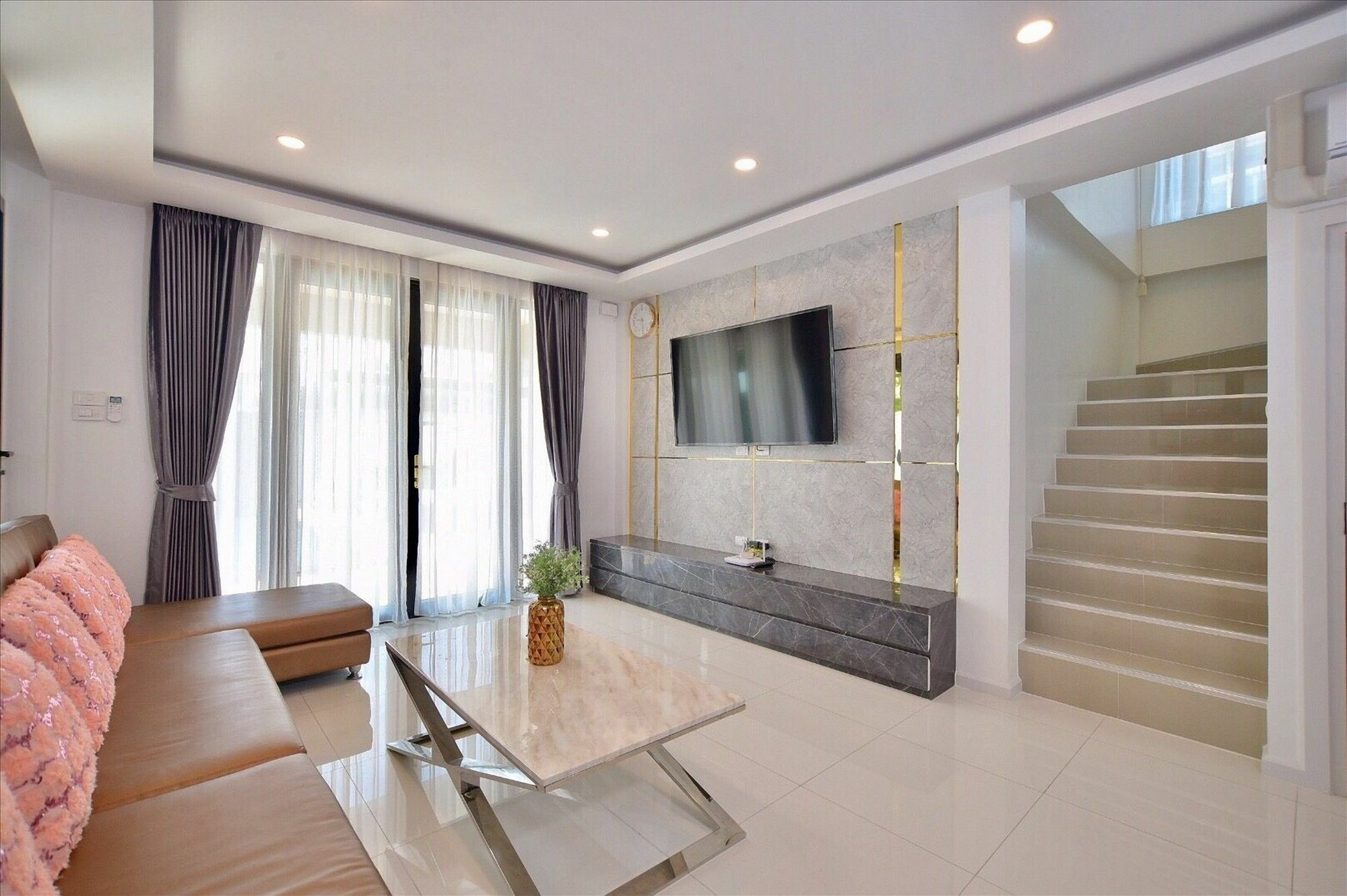 Villa 4bd Pool With Jacuzzi - Exquisite Pool A Pattaya