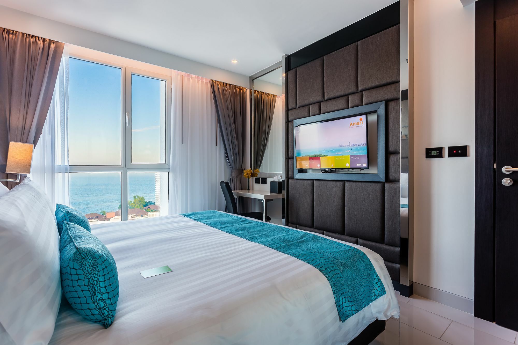 โรงแรม Amari Residences 5*