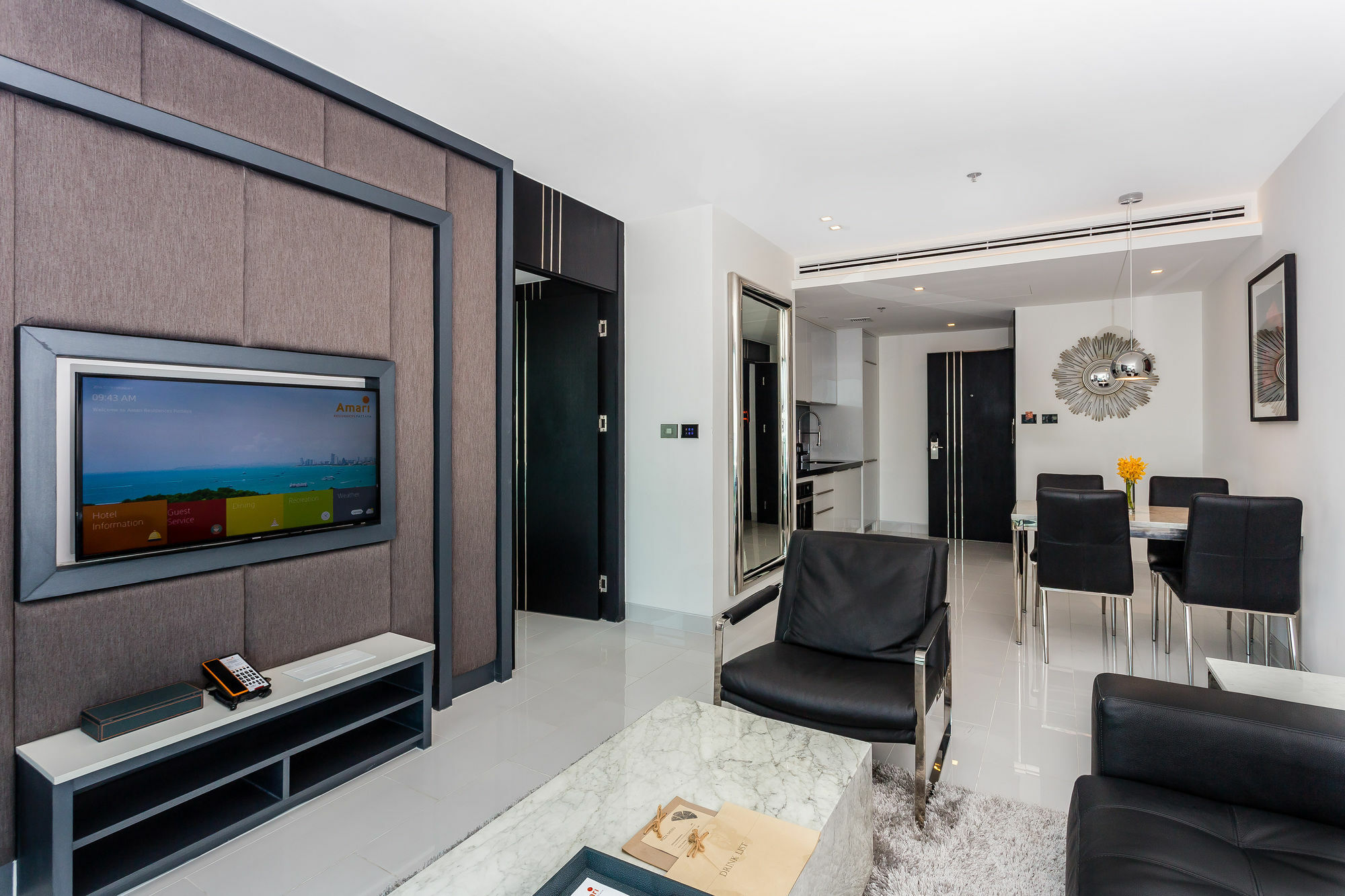 โรงแรม Amari Residences 5*