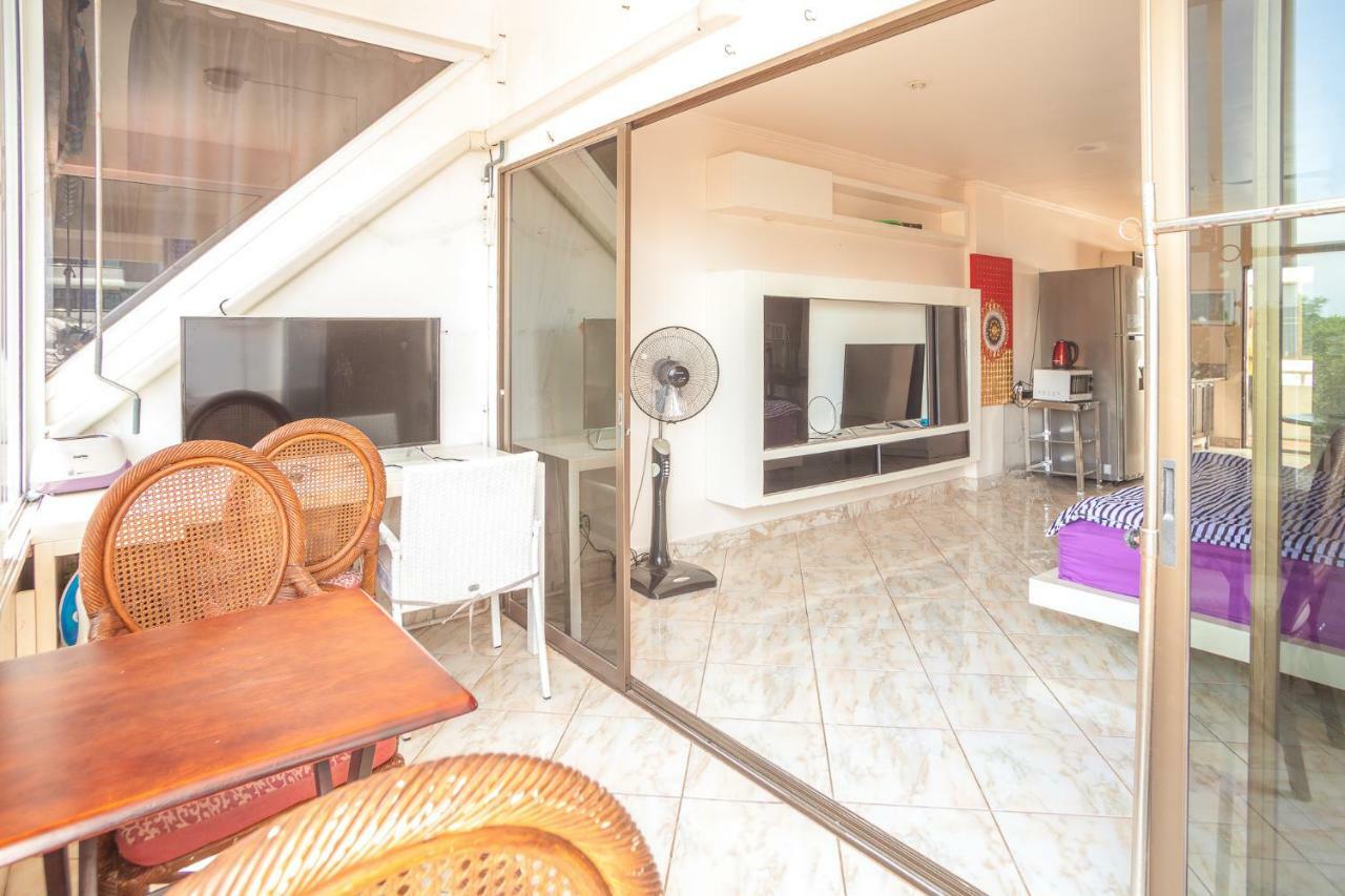 303 40sqm Jomtien Hill Holiday home Pattaya