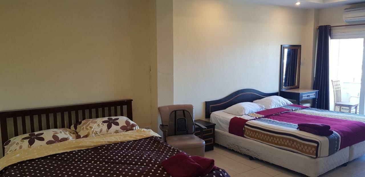 Parinya's Inn 2*