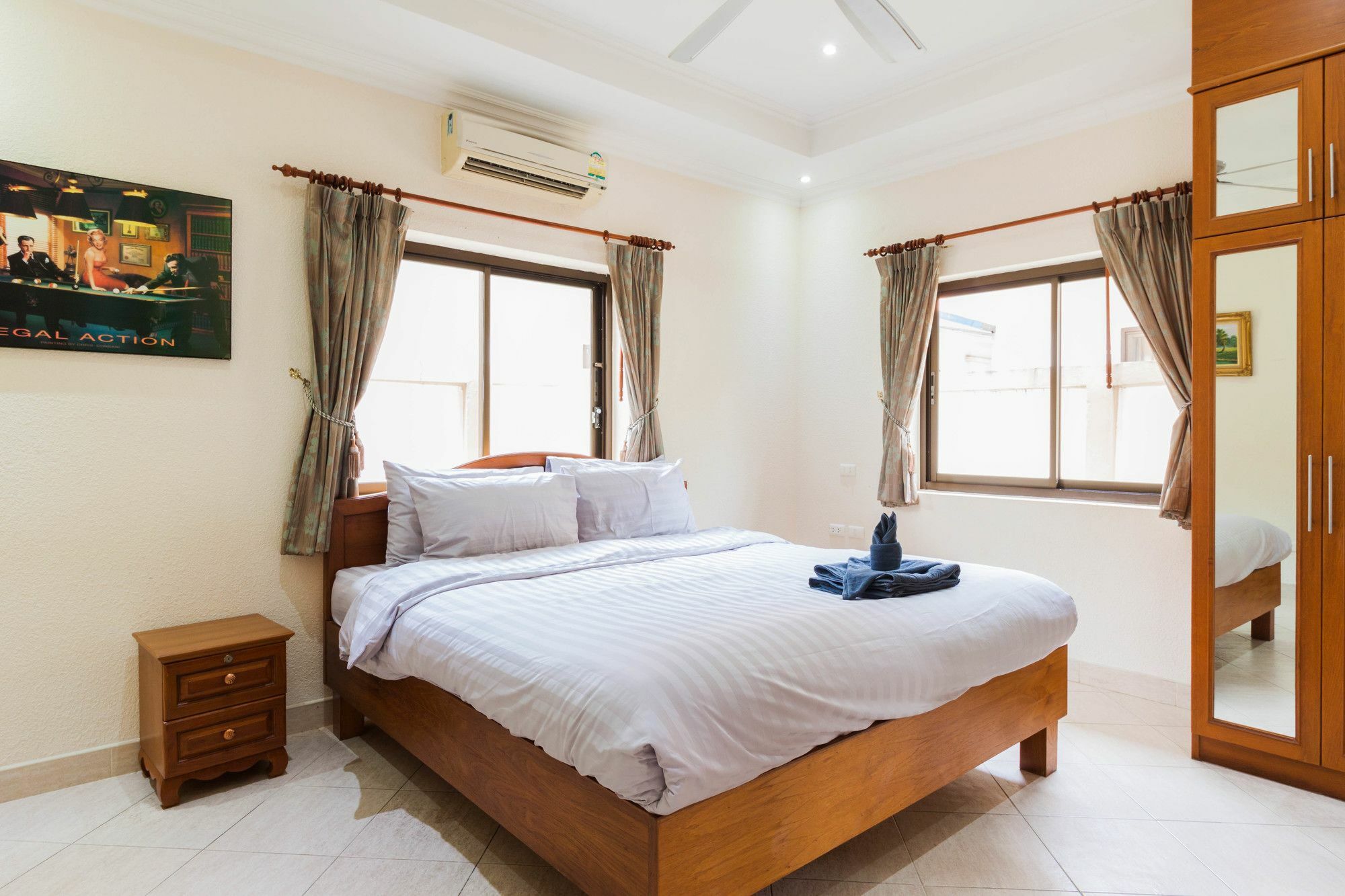 Jomtien Pool By Sunny Villa Pattaya