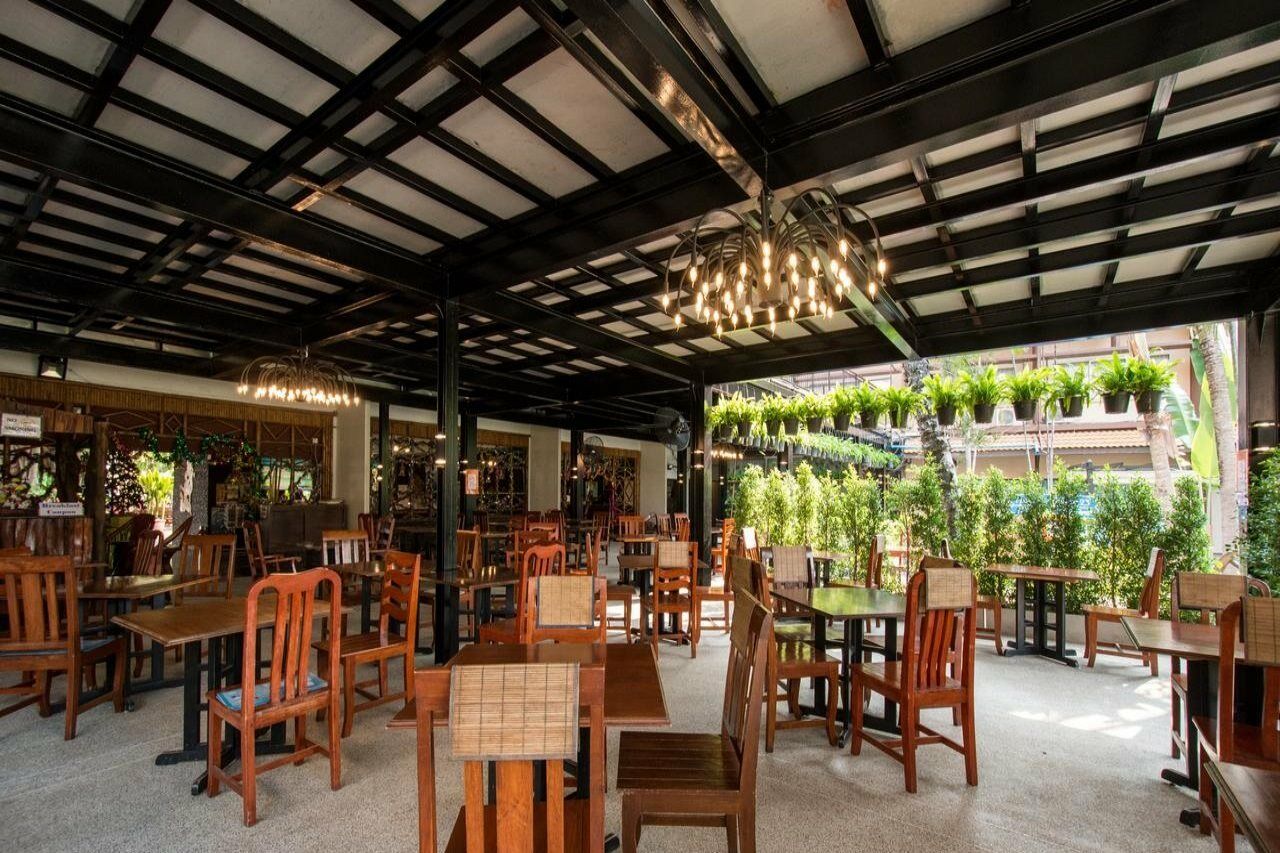 Hotel Basaya &