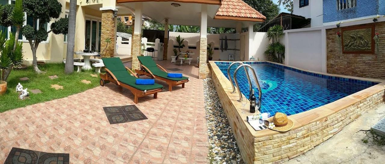 Yoch Pool *