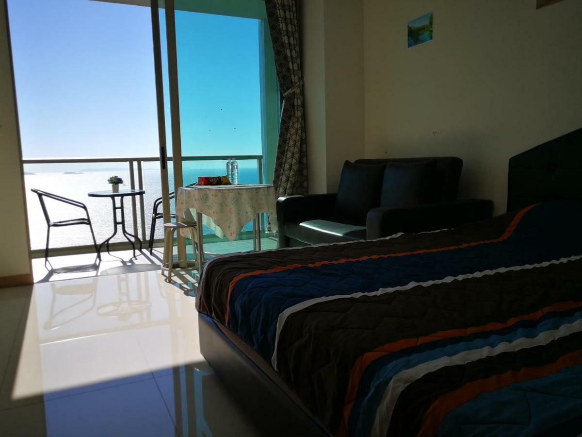 Apartment The Riviera Wongamat Hong Pattaya