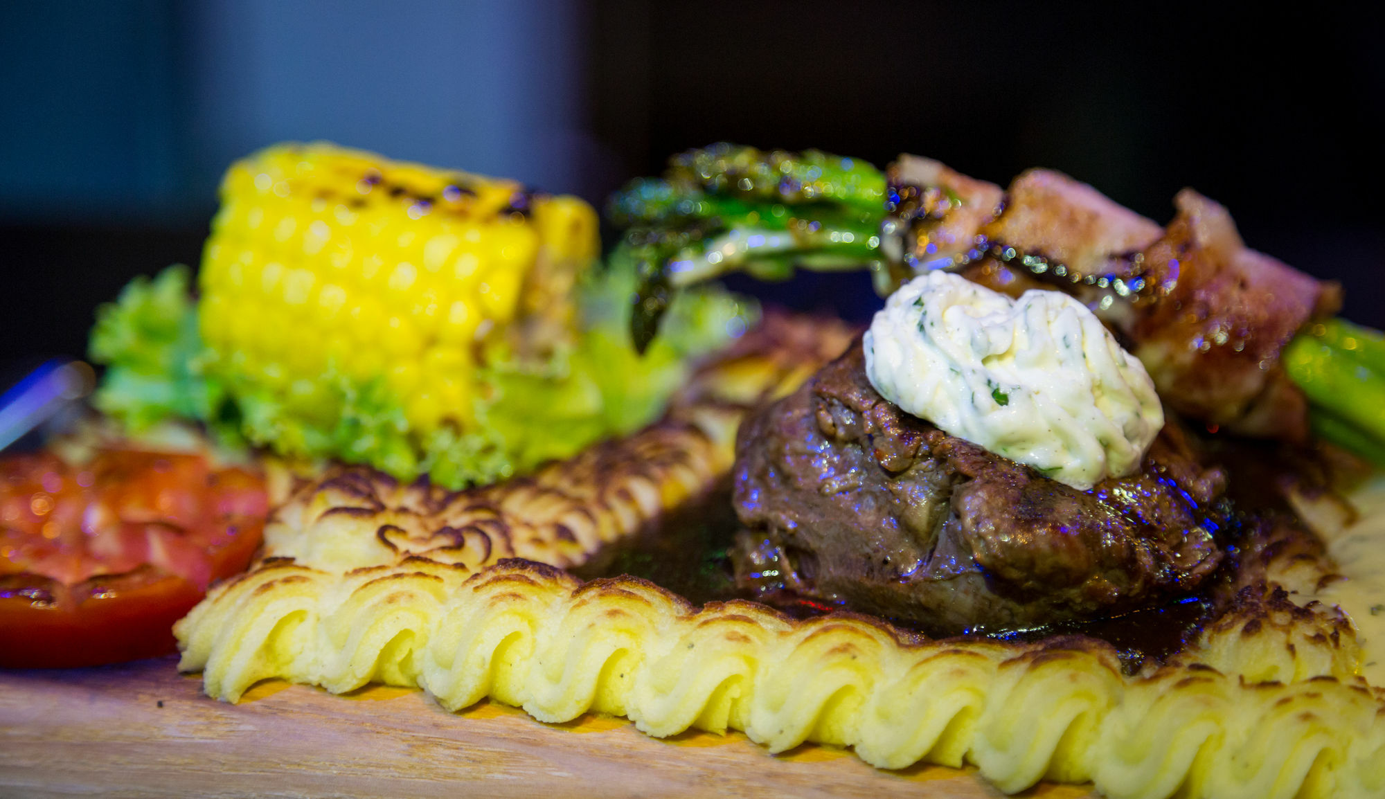 Harrys Bar & Restaurant Hotel