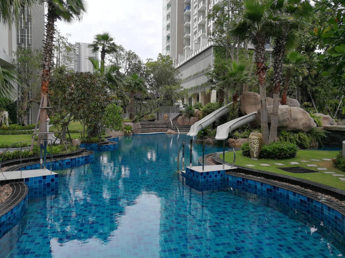 Apartment The Riviera Wongamat Hong