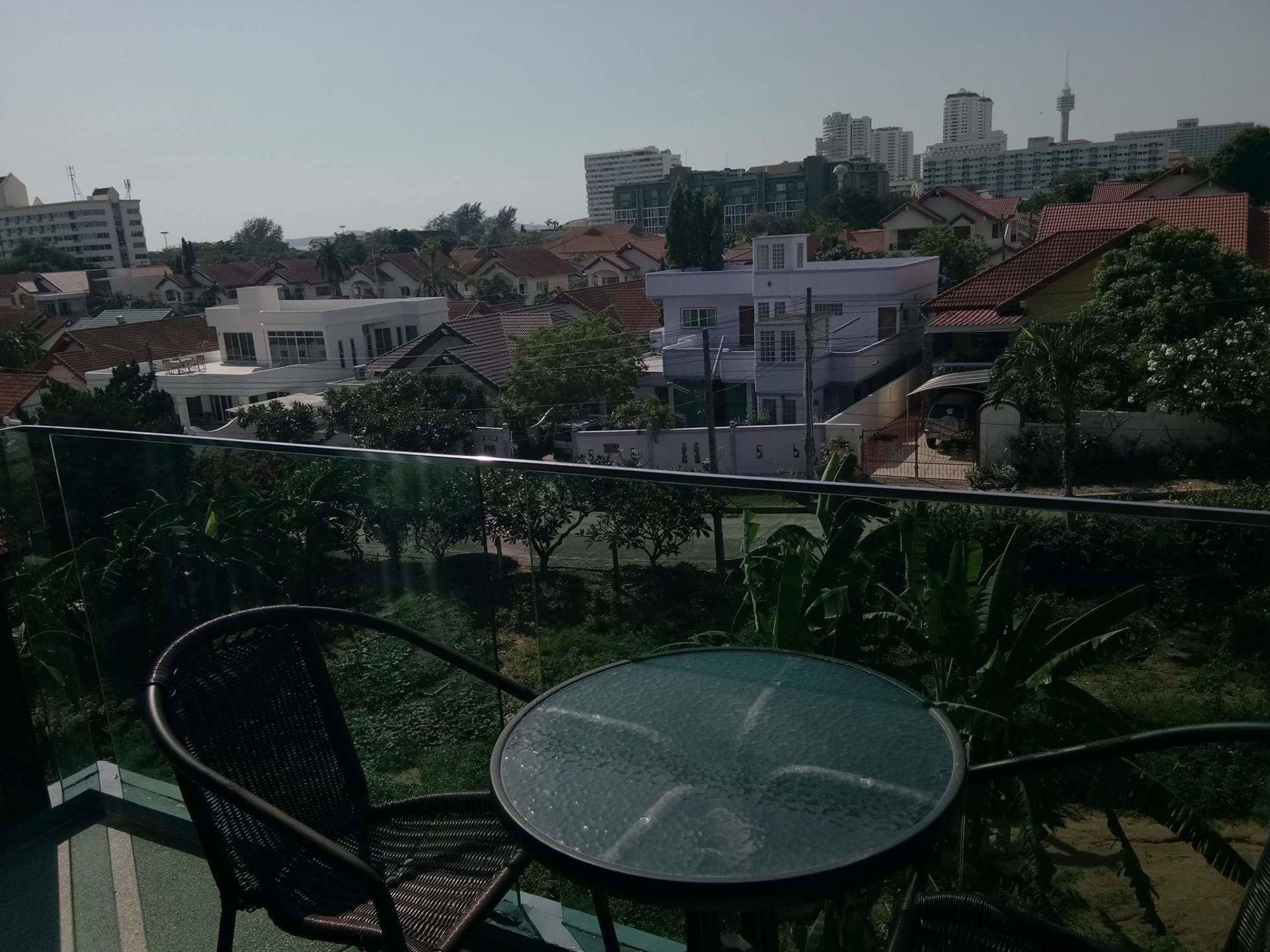 Hotel Acqua Condominium 2*