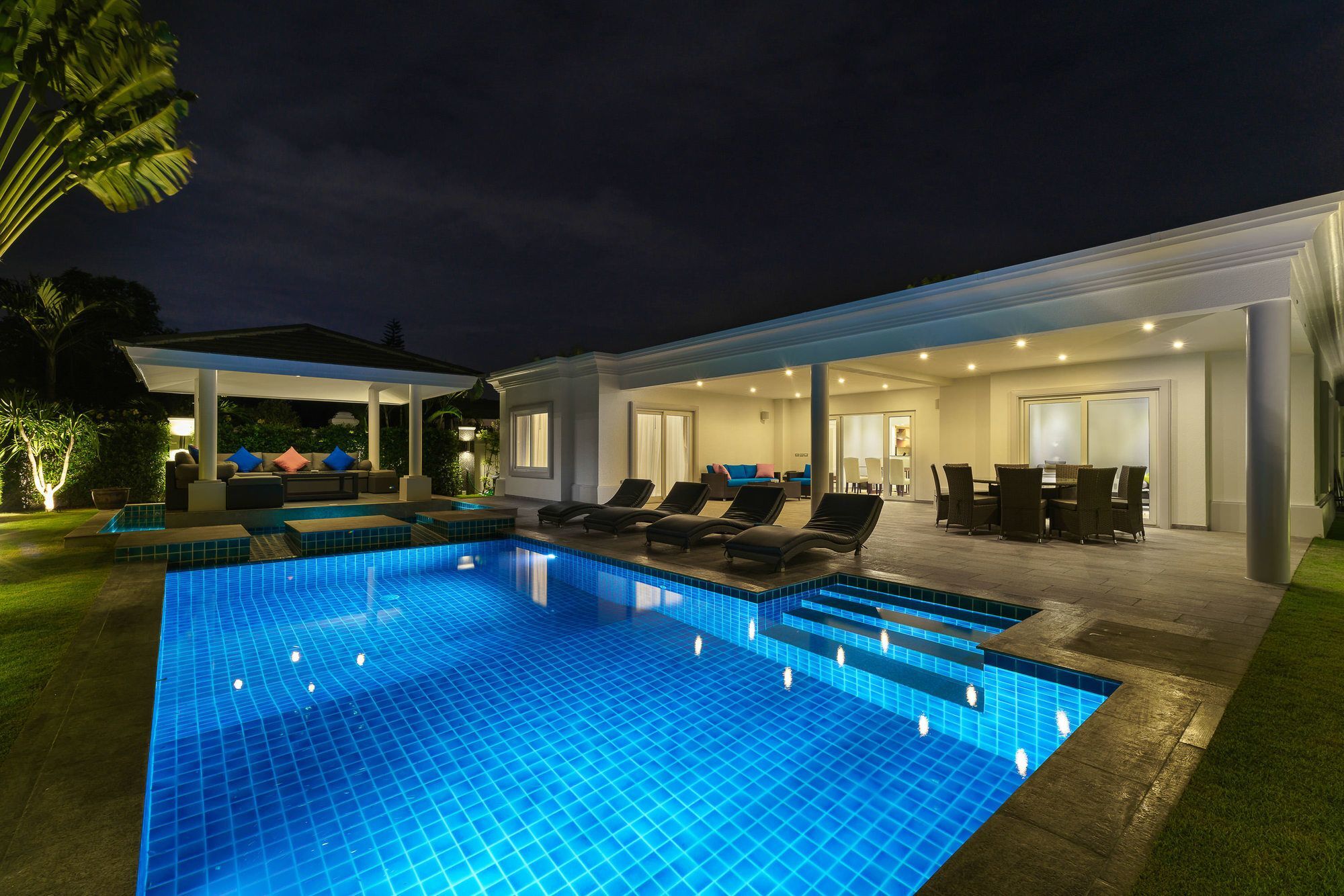 Vila Luxury Pool 608
