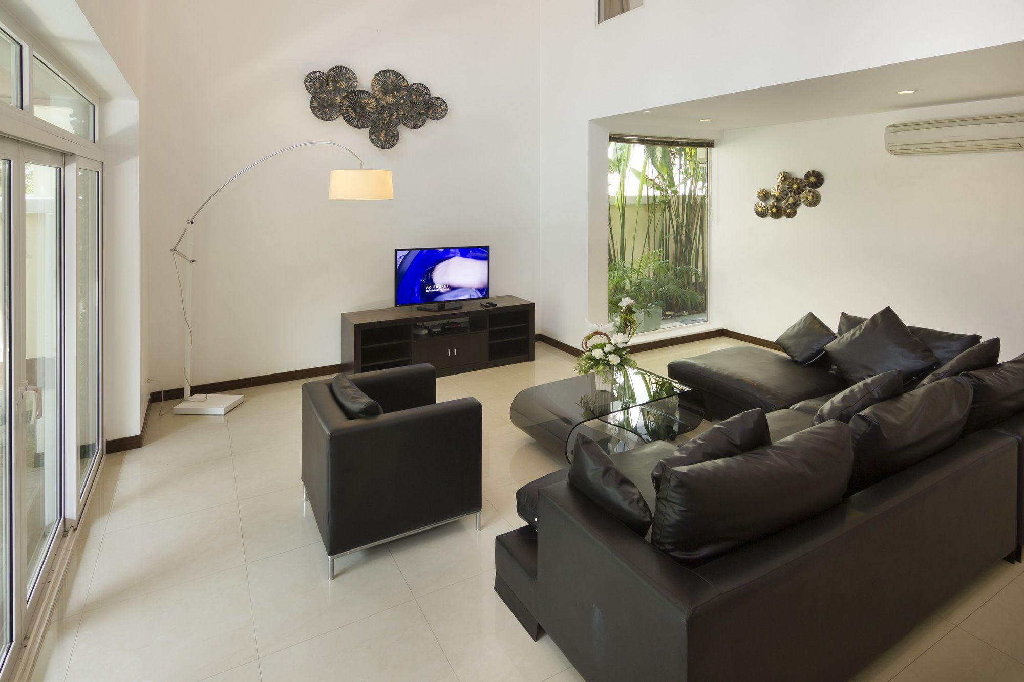 Villa Tropicana Pool *