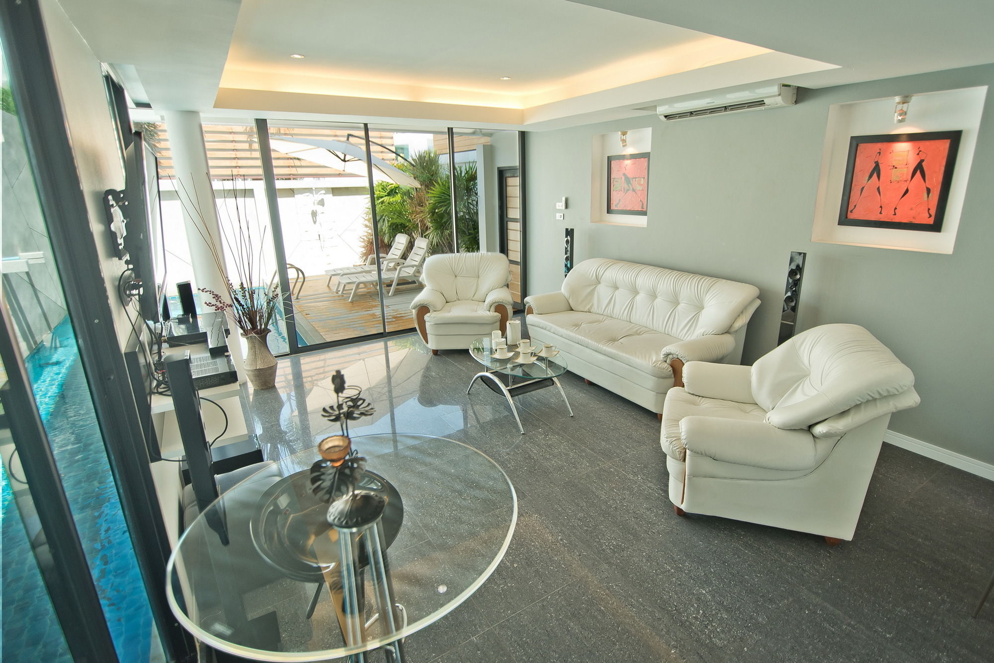 Villa Tropicana Pool Pattaya