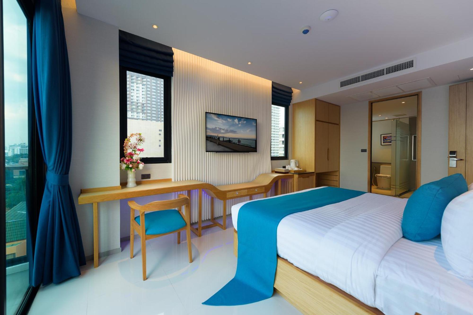 Deep Blue Z10 3* Pattaya