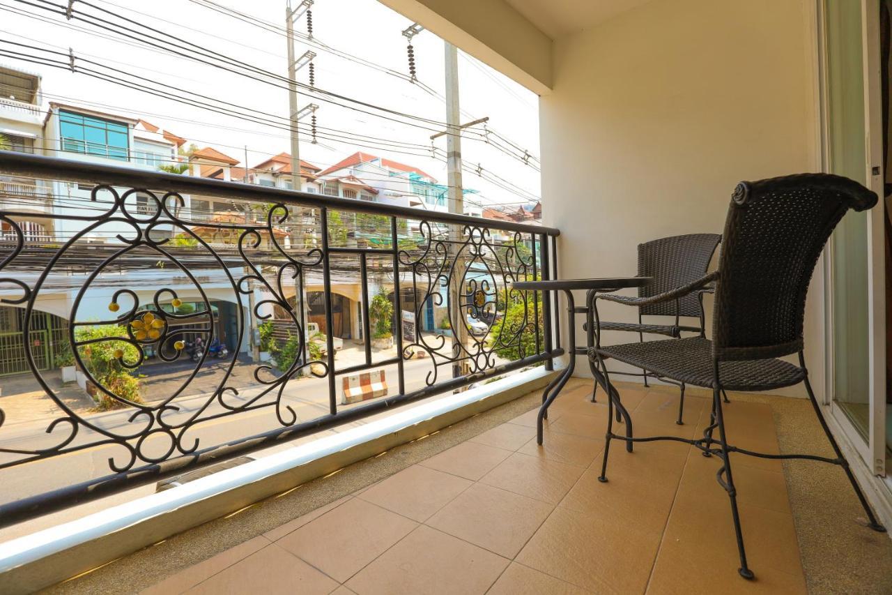โรงแรม Tara Court