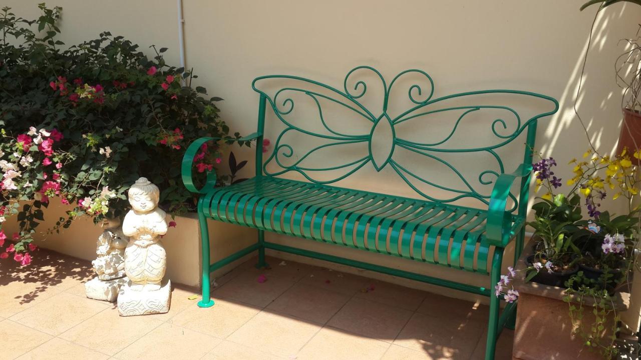 Aparthotel Butterfly Garden Boutique Residences Apts And Villas, A Lifestyle Destination Ex Lg 1-3 Bedroom Units , Full Kitchen, 2 Full Bathrooms, Rain Shower, Bath, Free Bbq, Free Fast Fiber Optic Wifi, Staff 24-7 Pattaya